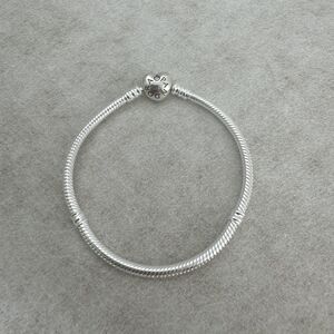 pandora moments heart clasp snake chain bracelet